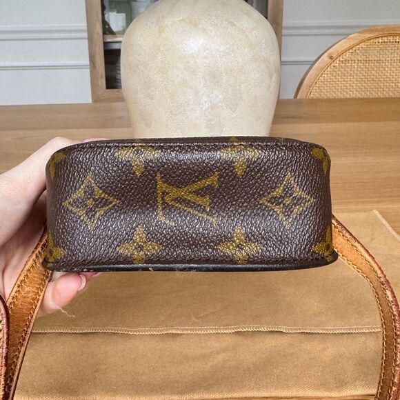 ✅AUTH✅LOUIS VUITTON SAINT CLOUD MINI BAG - Picture 9 of 15